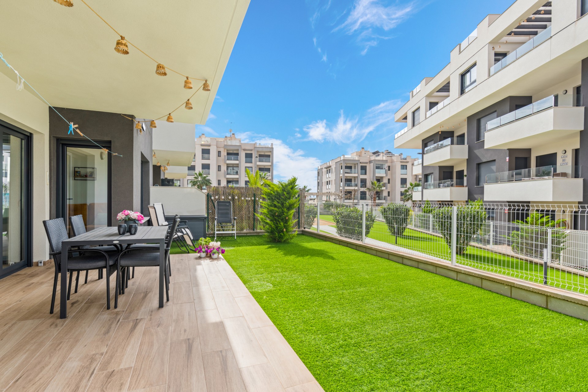 Återförsäljning - Apartment -
Villamartin - Costa Blanca