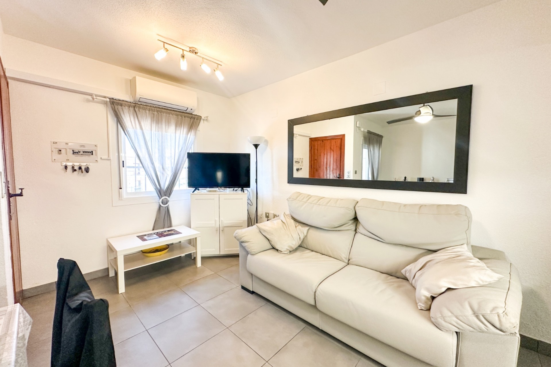 Återförsäljning - Apartment -
Villamartin - Costa Blanca