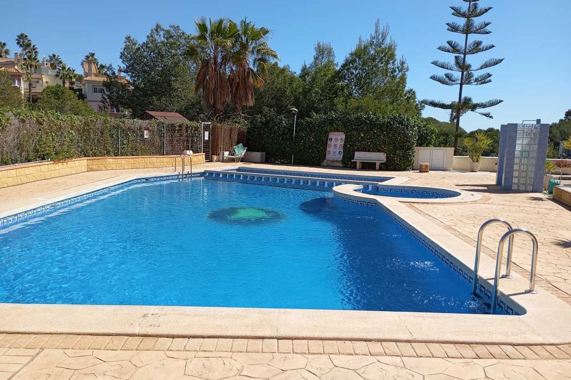 Återförsäljning - Apartment -
Villamartin - Costa Blanca