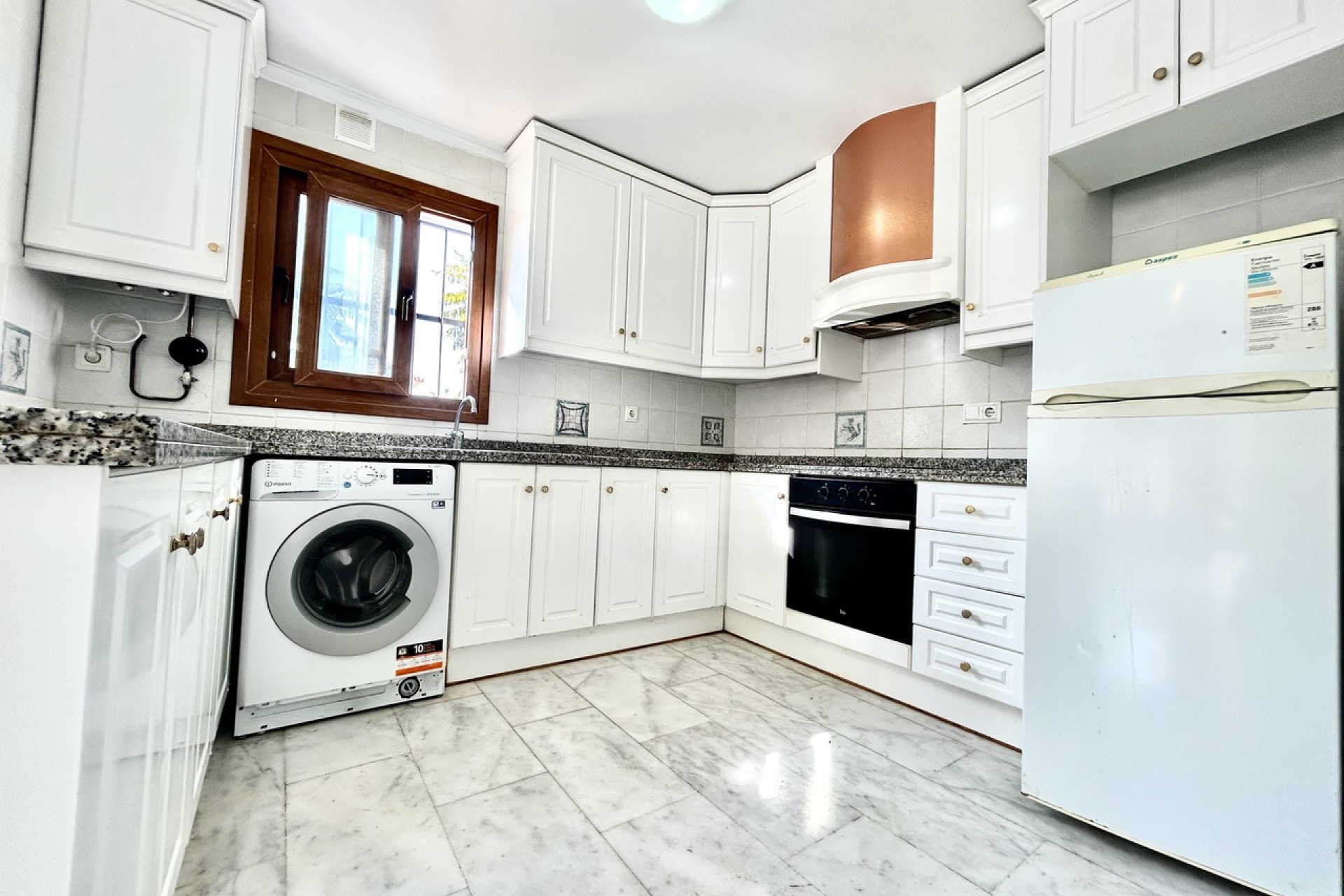 Återförsäljning - Apartment -
Villamartin - Costa Blanca