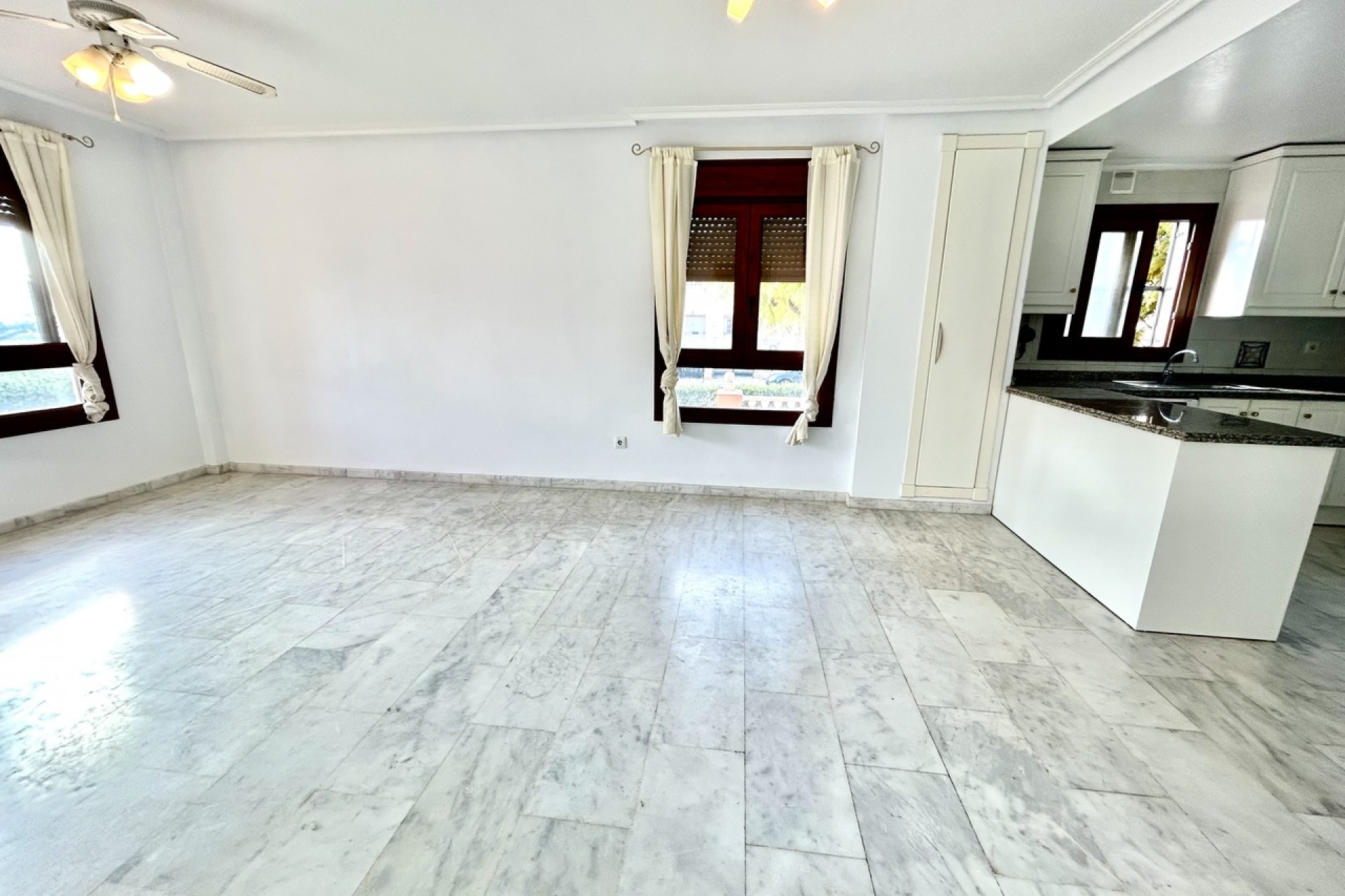 Återförsäljning - Apartment -
Villamartin - Costa Blanca