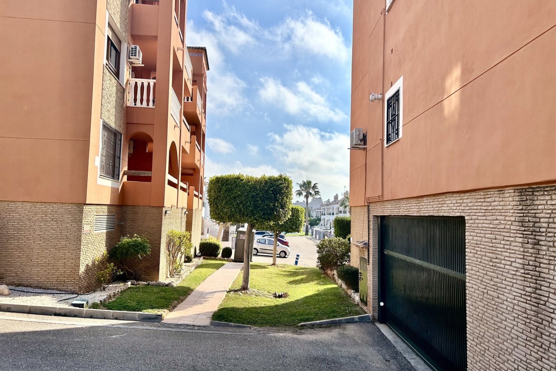 Återförsäljning - Apartment -
Villamartin - Costa Blanca