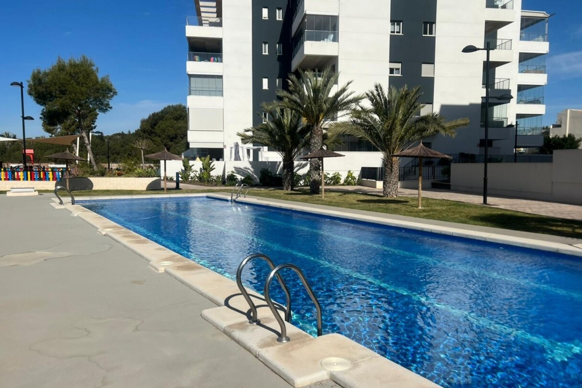 Återförsäljning - Apartment -
Villamartin - Costa Blanca