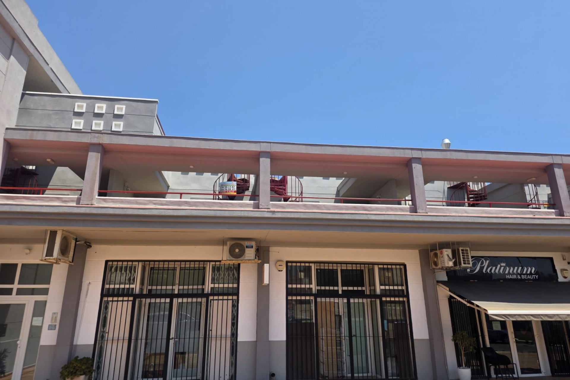Återförsäljning - Apartment -
Villamartin - Costa Blanca
