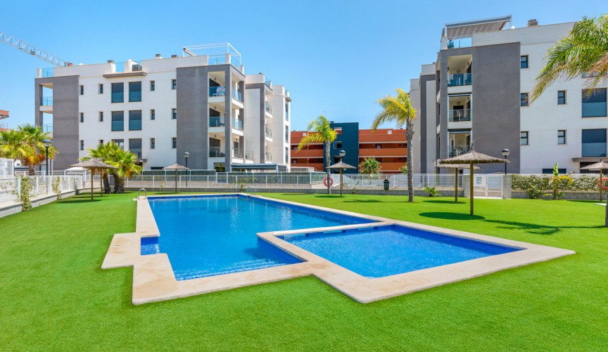 Återförsäljning - Apartment -
Villamartin - Costa Blanca