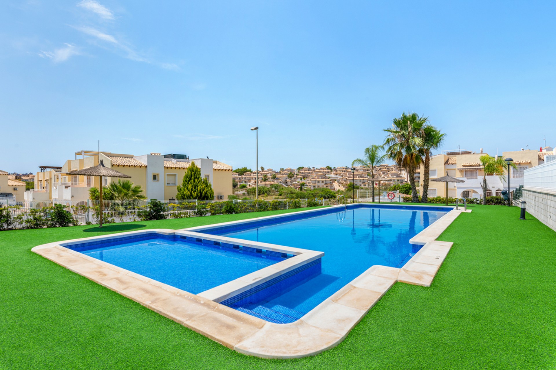 Återförsäljning - Apartment -
Villamartin - Costa Blanca
