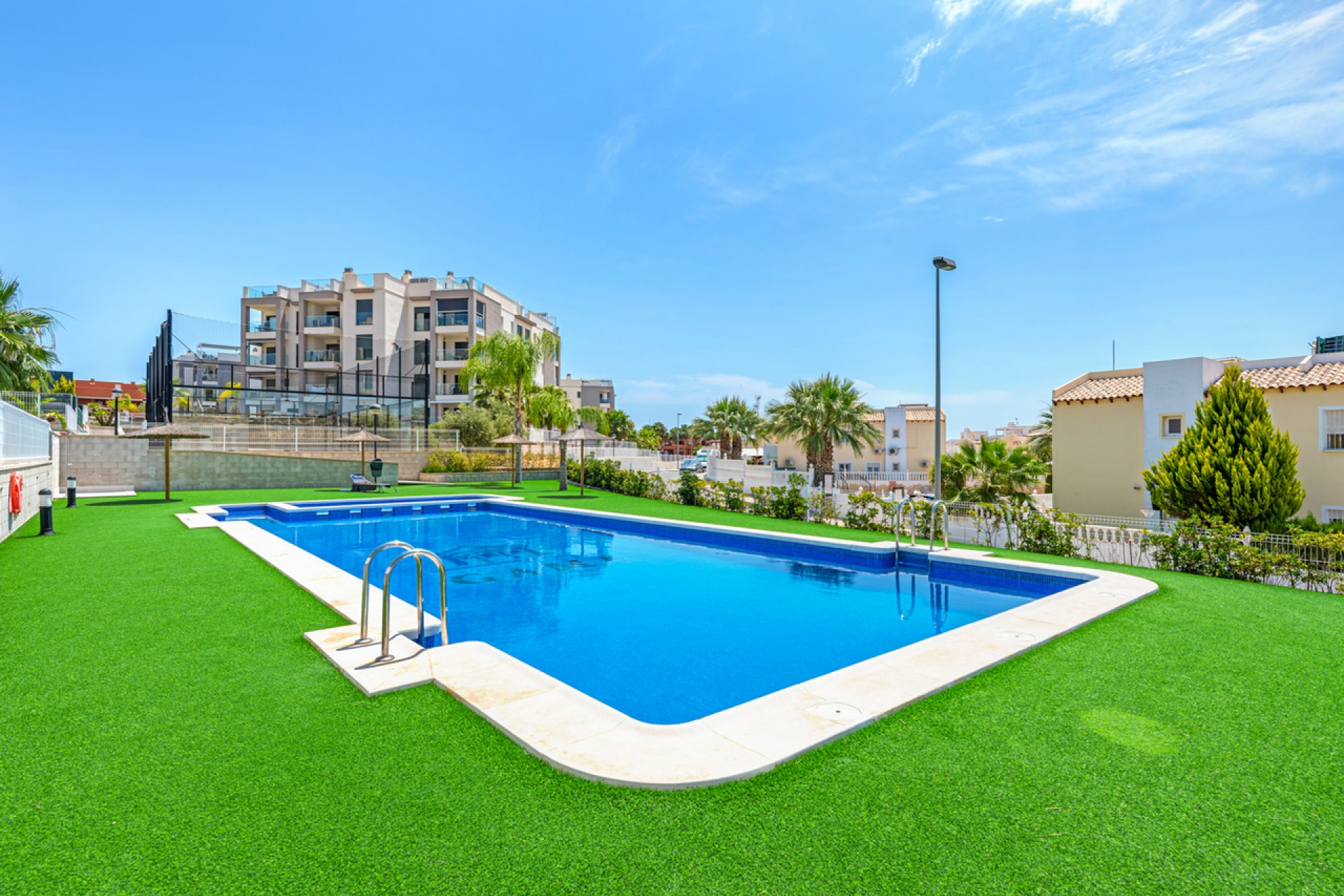 Återförsäljning - Apartment -
Villamartin - Costa Blanca