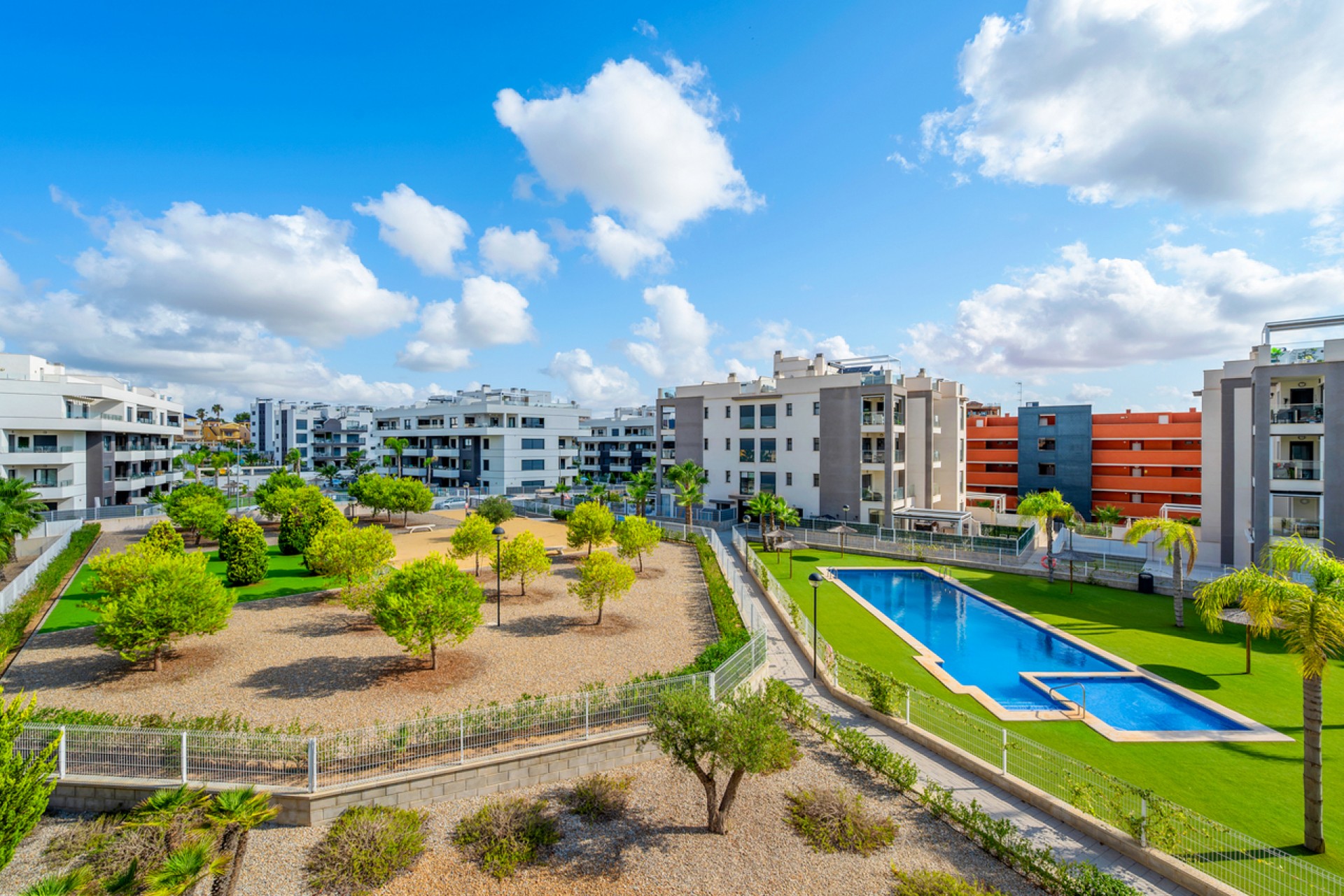 Återförsäljning - Apartment -
Villamartin - Costa Blanca