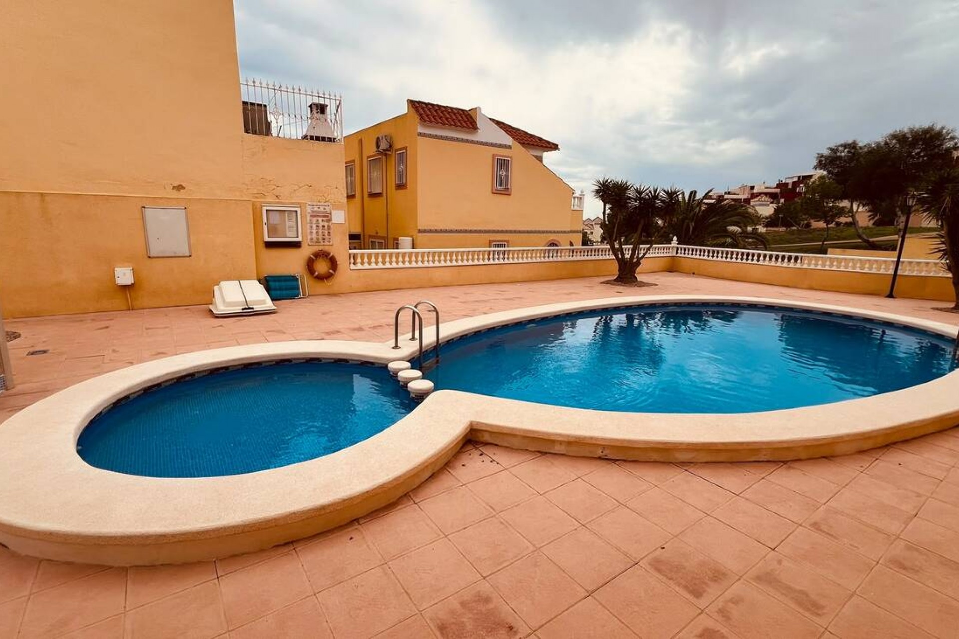 Återförsäljning - Apartment -
Villamartin - Costa Blanca