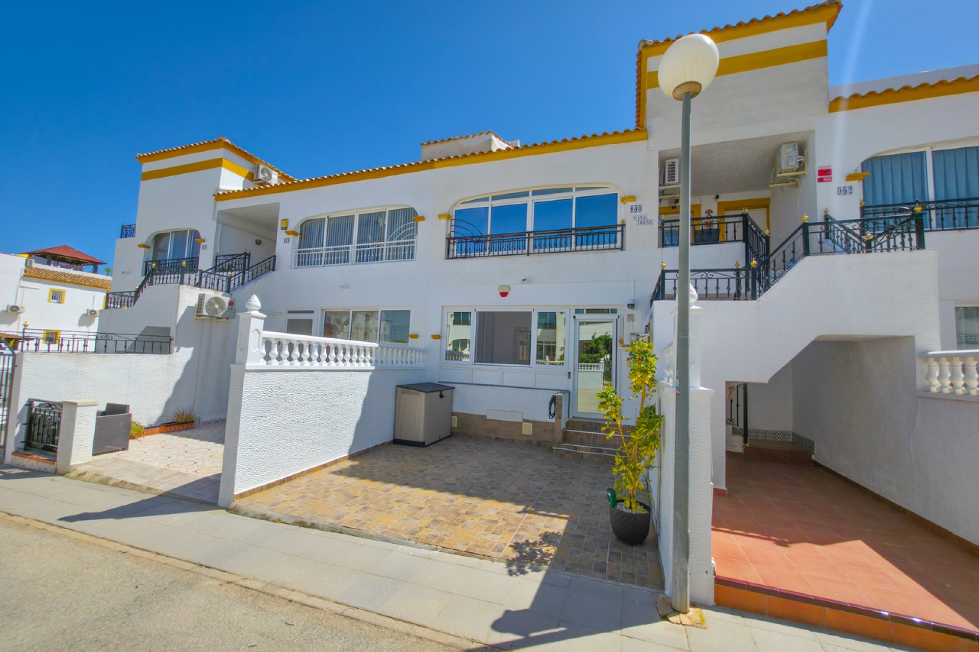 Återförsäljning - Apartment -
Vistabella Golf Entre Naranjos - Inland