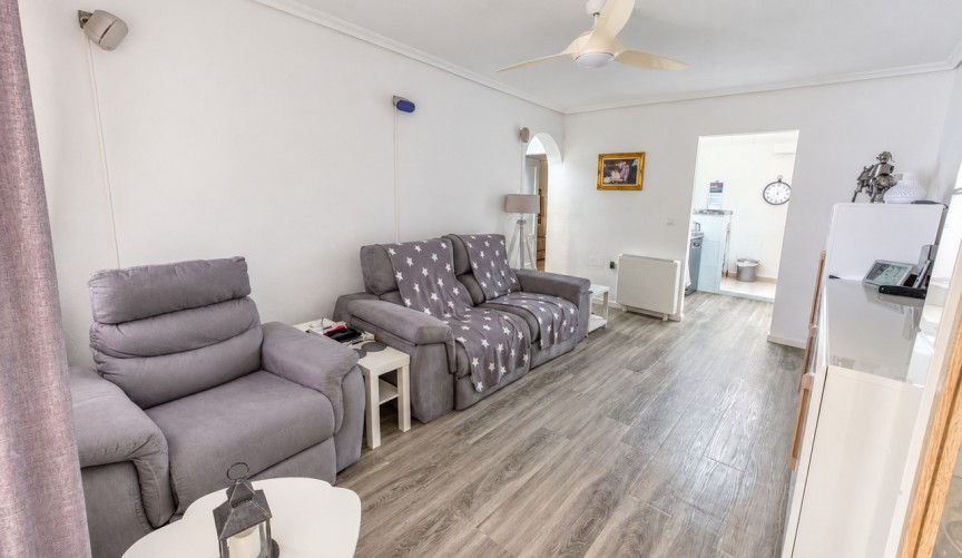 Återförsäljning - Apartment -
Vistabella Golf Entre Naranjos - Inland
