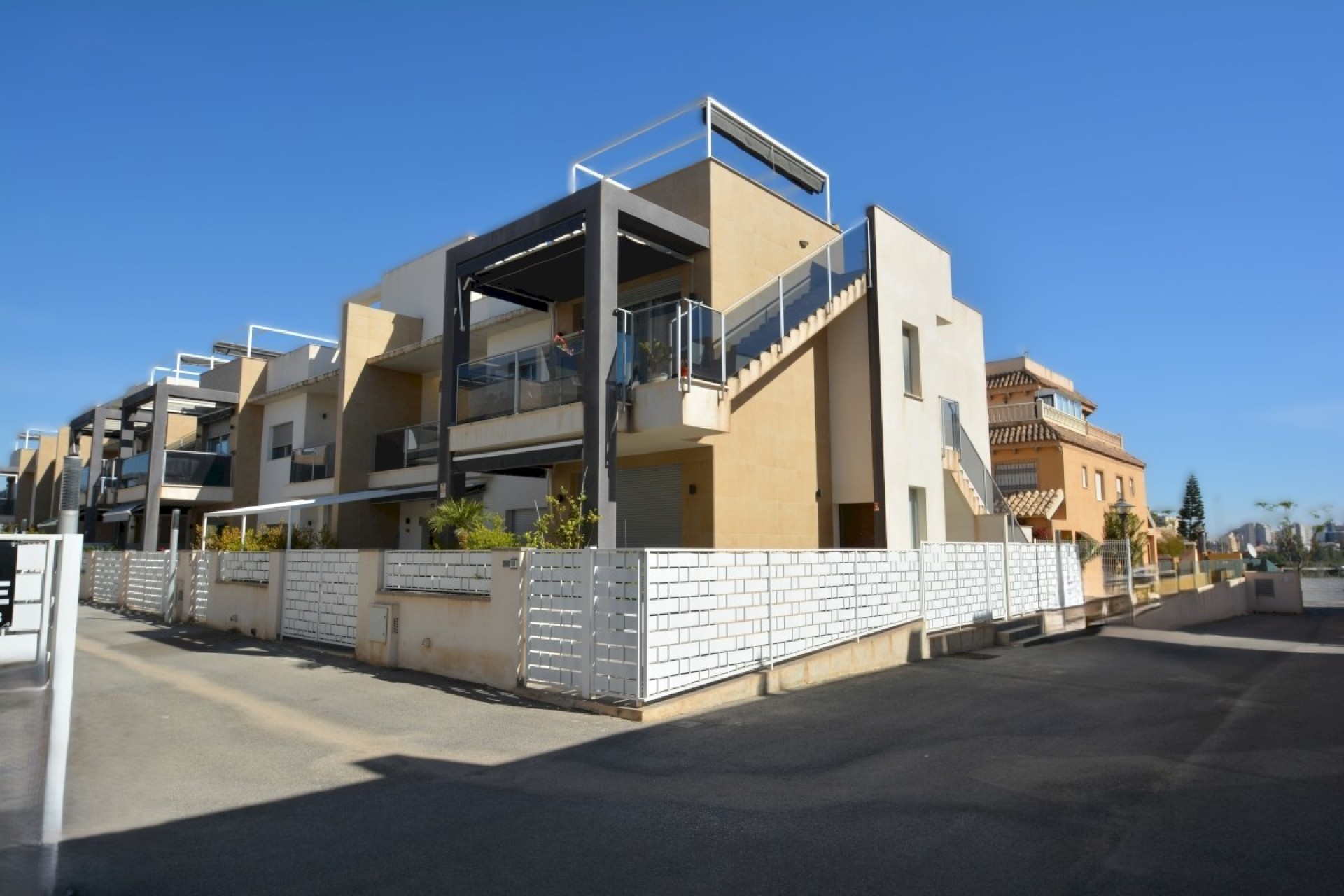 Återförsäljning - Bungalow -
Guardamar del Segura - Costa Blanca