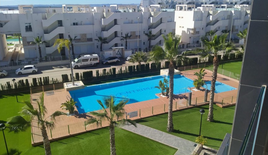 Återförsäljning - Bungalow -
Guardamar del Segura - Costa Blanca