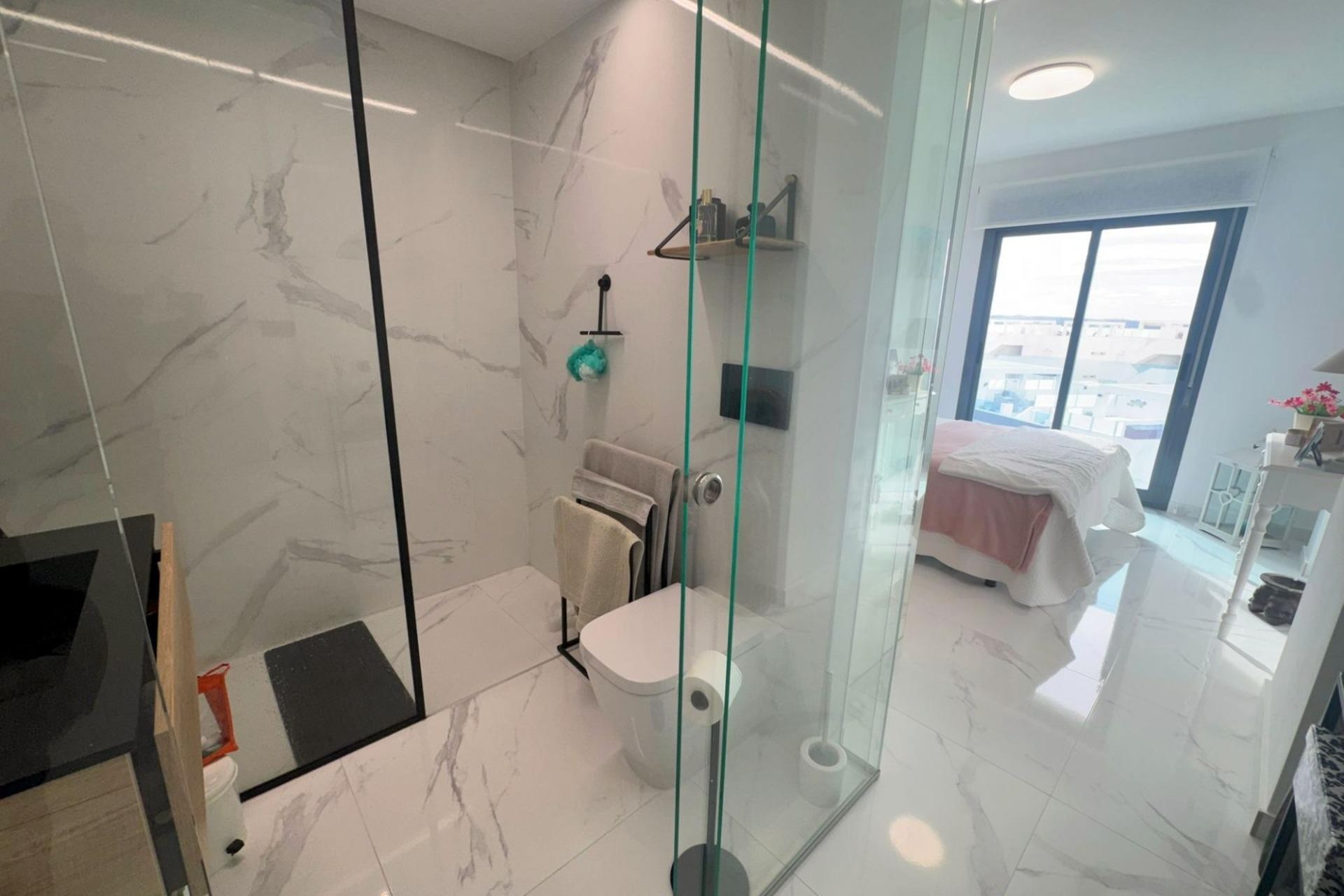 Återförsäljning - Bungalow -
Guardamar del Segura - Costa Blanca