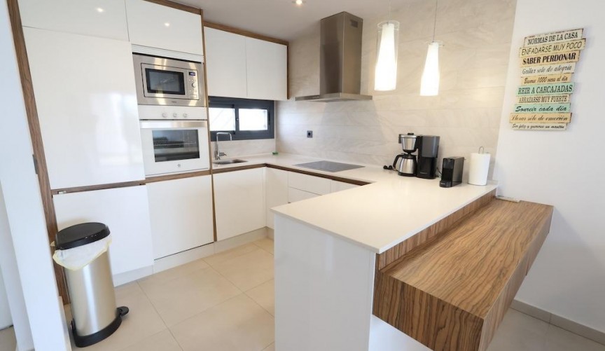 Återförsäljning - Bungalow -
Guardamar del Segura - Costa Blanca
