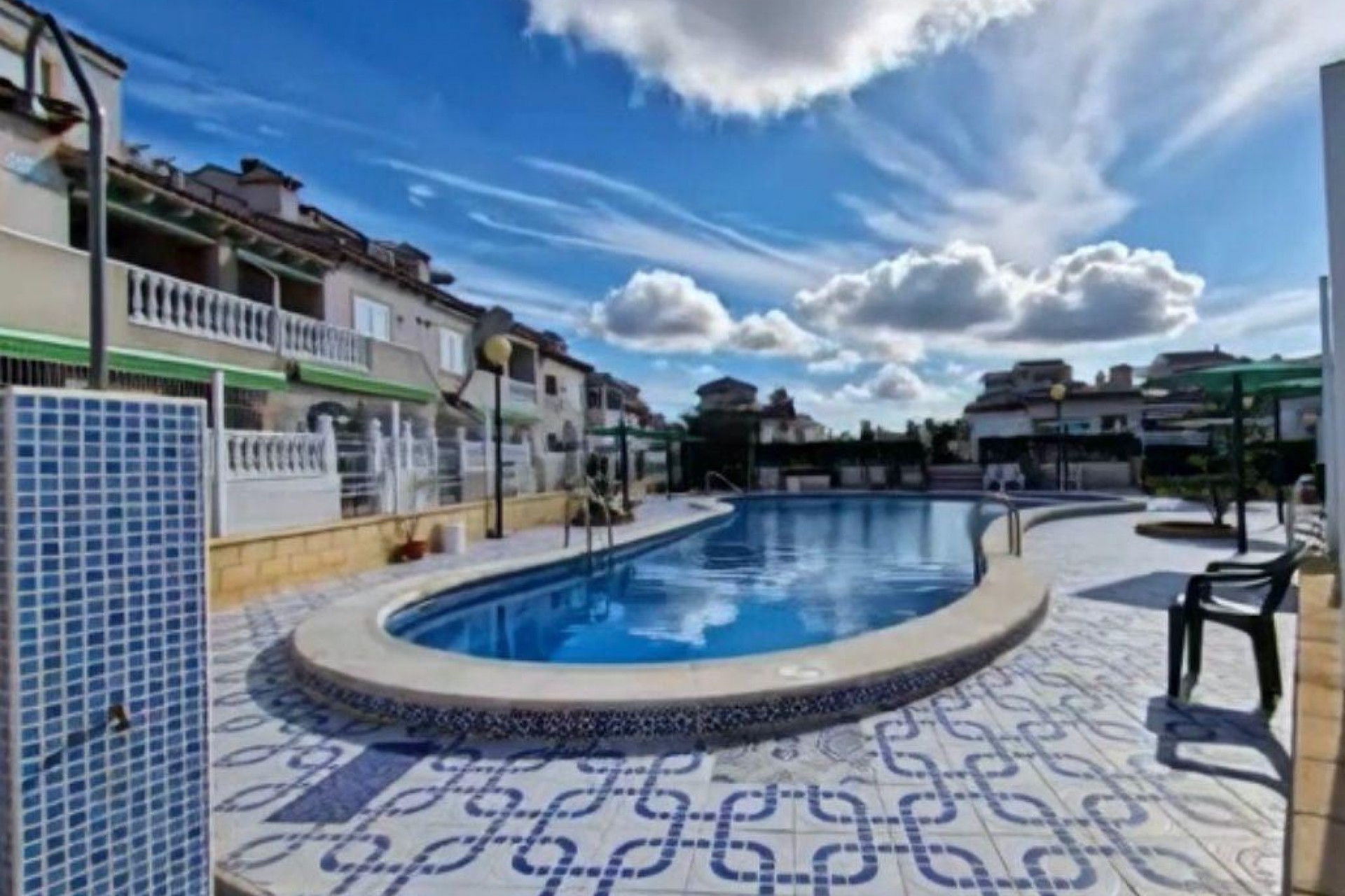 Återförsäljning - Bungalow -
Guardamar del Segura - El Moncayo