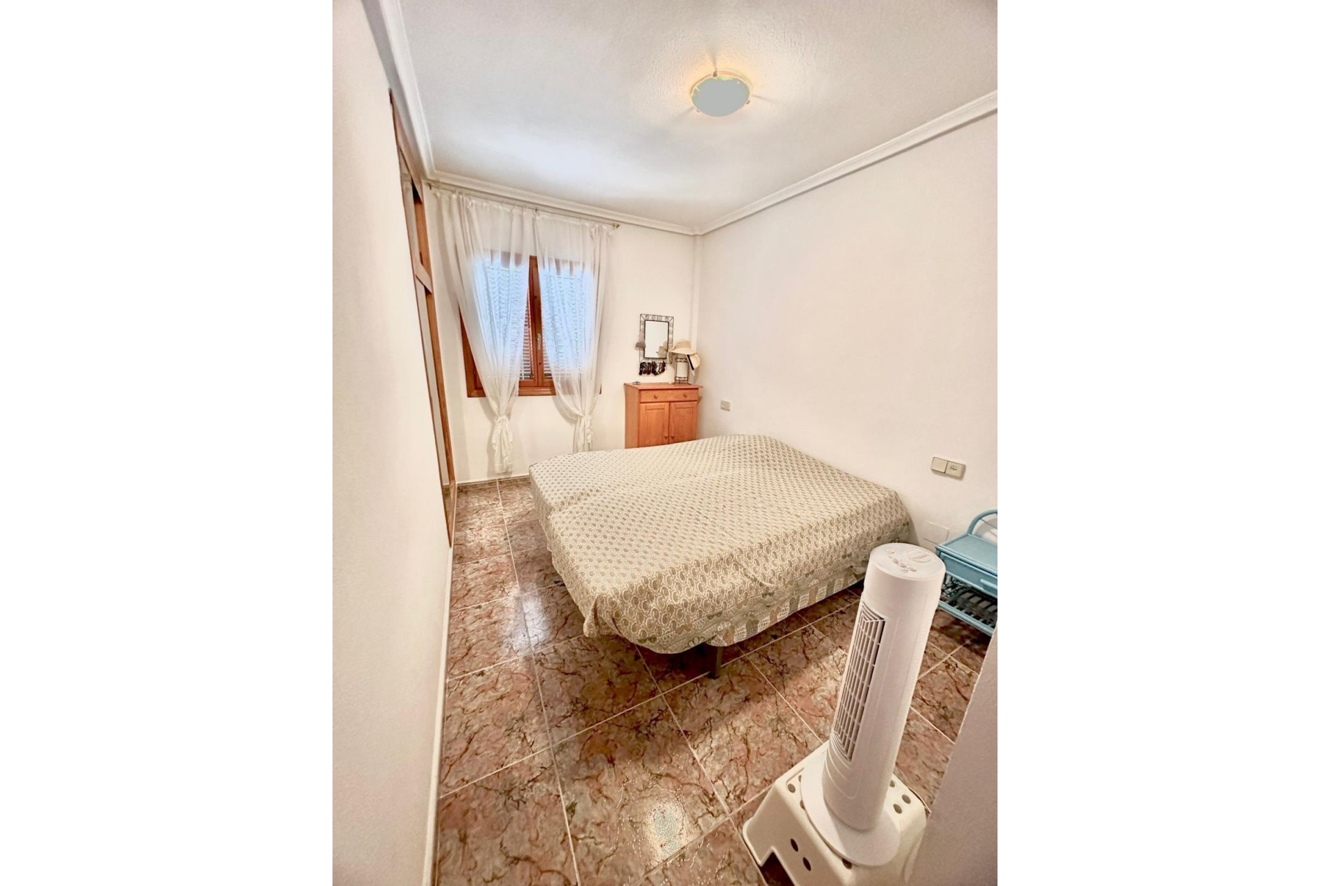 Återförsäljning - Bungalow -
Guardamar del Segura - El Moncayo