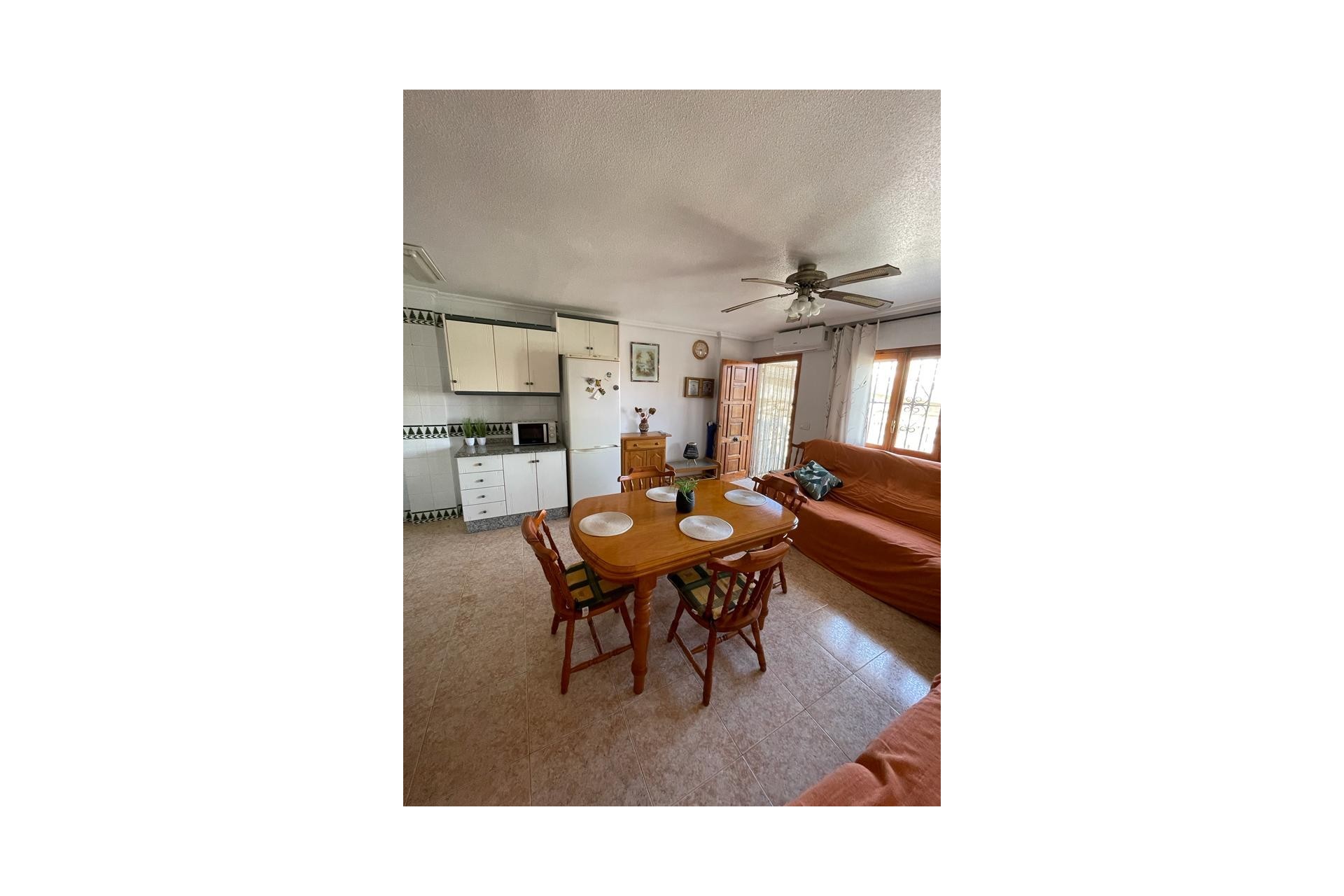 Återförsäljning - Bungalow -
La Mata - Costa Blanca