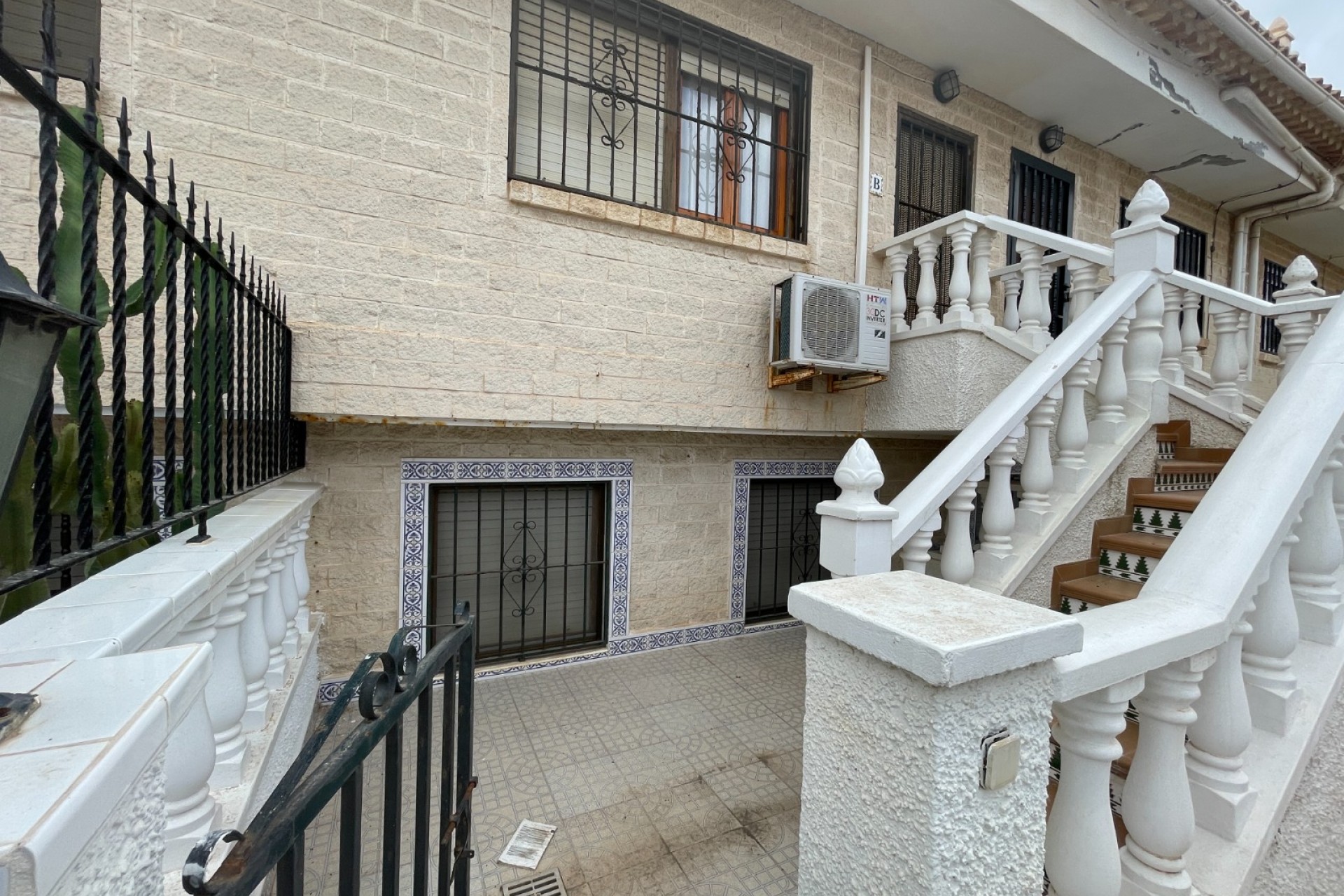 Återförsäljning - Bungalow -
La Mata - Costa Blanca