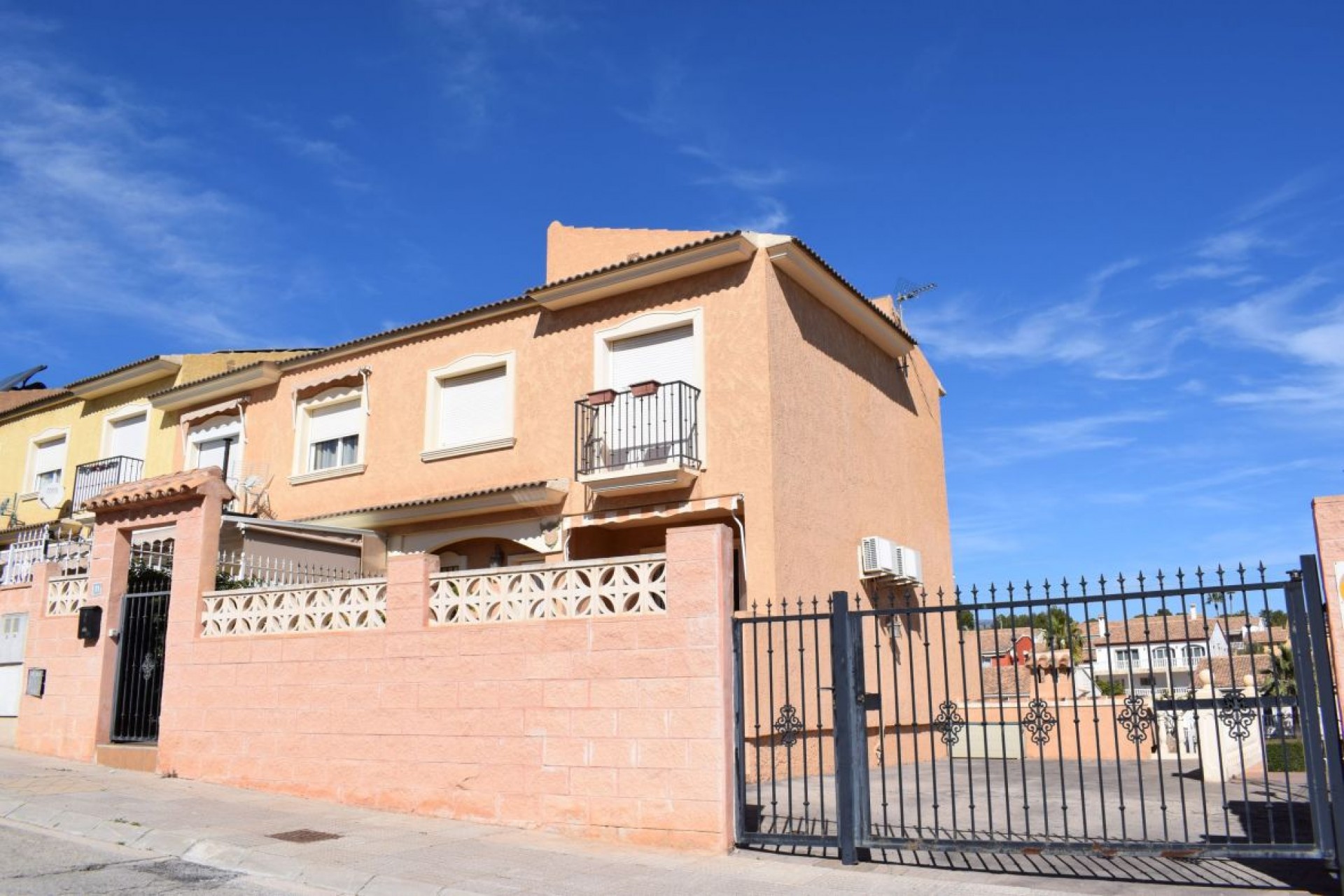 Återförsäljning - Bungalow -
La Nucía - Costa Blanca