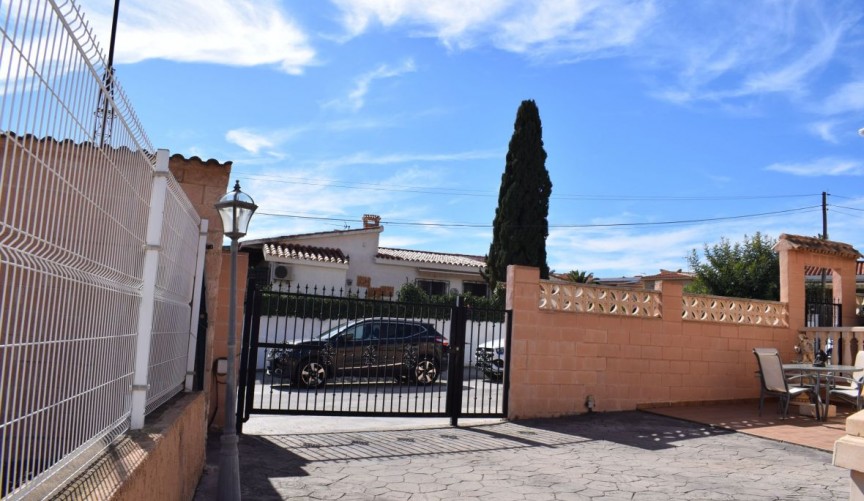 Återförsäljning - Bungalow -
La Nucía - Costa Blanca