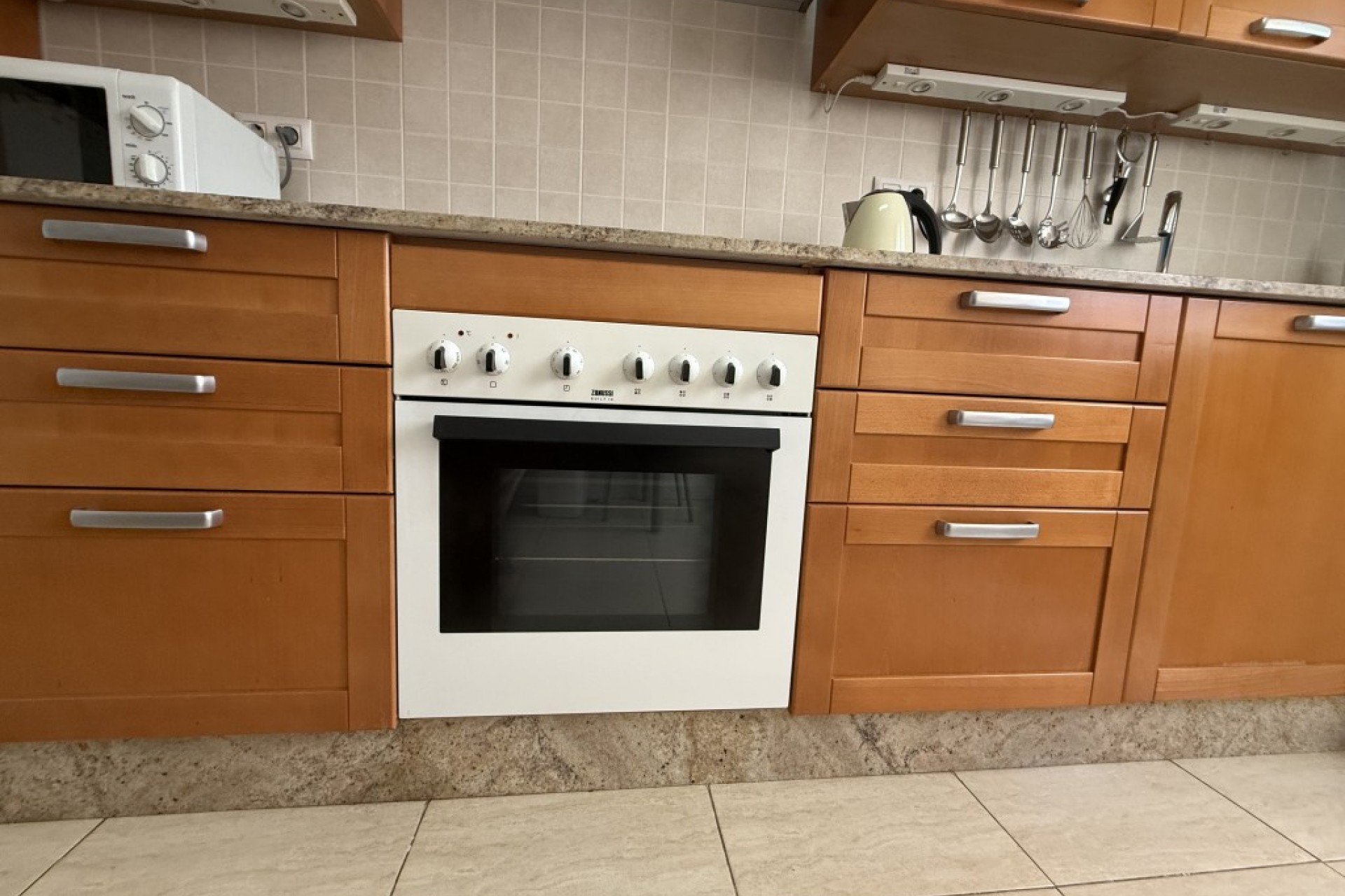 Återförsäljning - Bungalow -
La Puebla - Inland