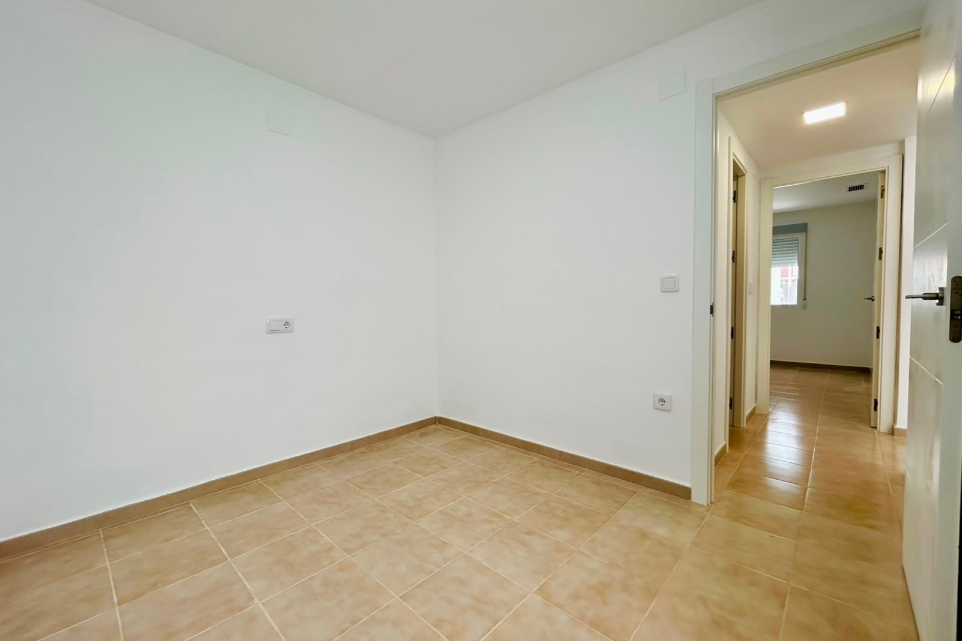 Återförsäljning - Bungalow -
La Siesta - Costa Blanca