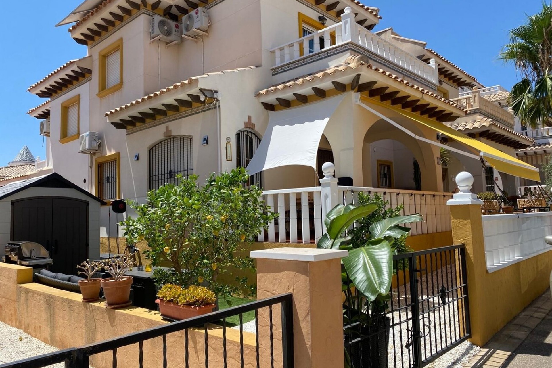 Återförsäljning - Bungalow -
Lomas de Caboroig - Costa Blanca