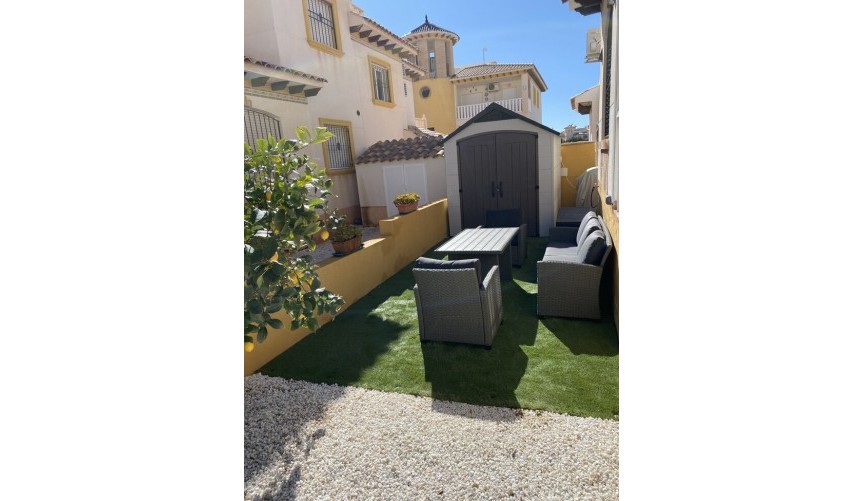 Återförsäljning - Bungalow -
Lomas de Caboroig - Costa Blanca