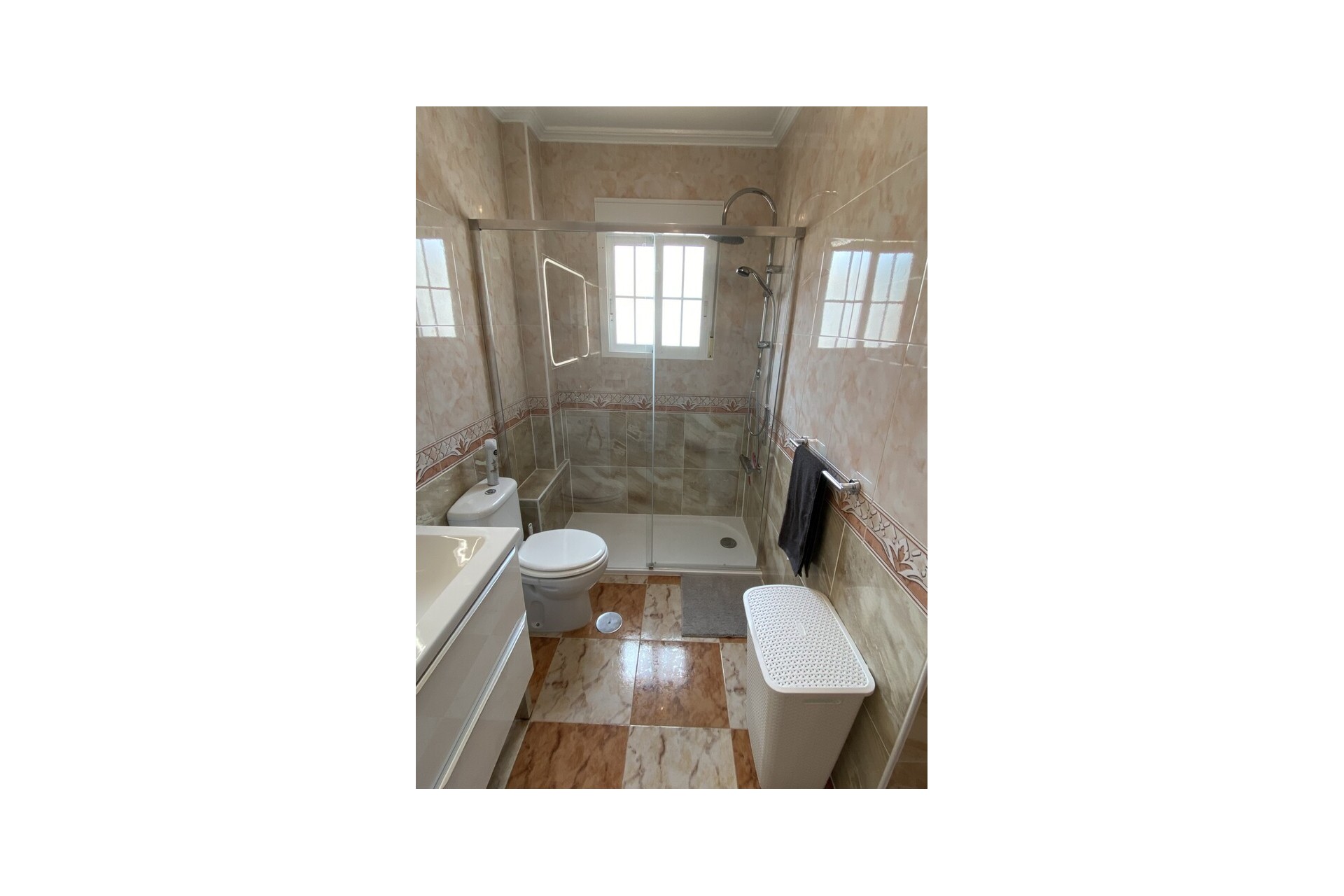 Återförsäljning - Bungalow -
Lomas de Caboroig - Costa Blanca