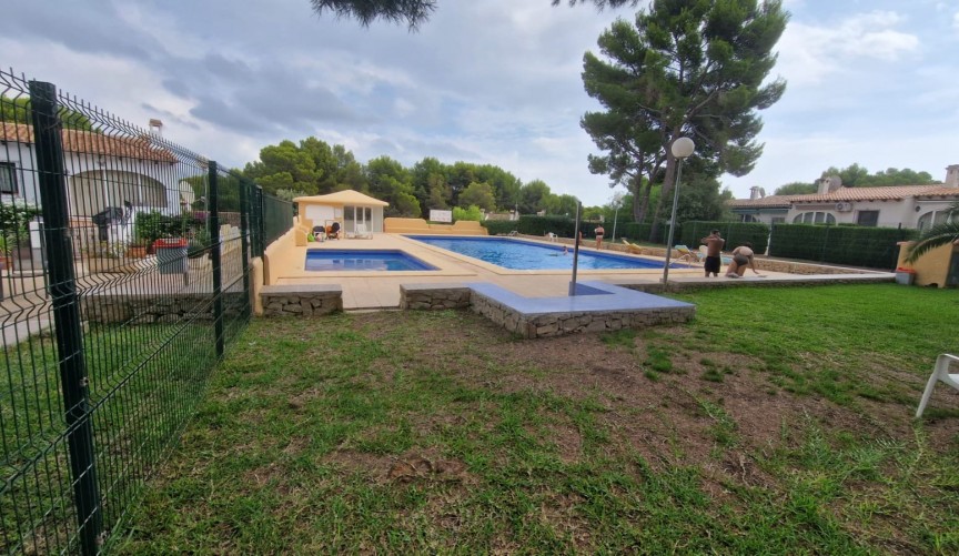 Återförsäljning - Bungalow -
Moraira - Costa Blanca