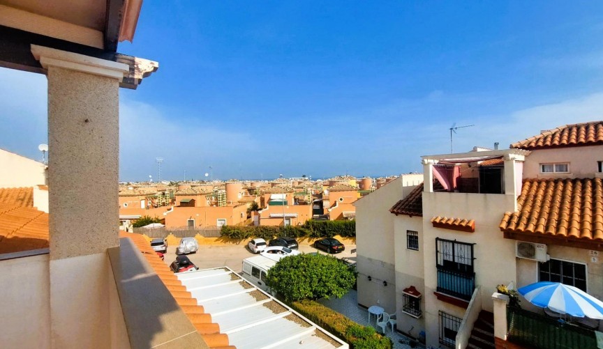 Återförsäljning - Bungalow -
Orihuela Costa - Costa Blanca