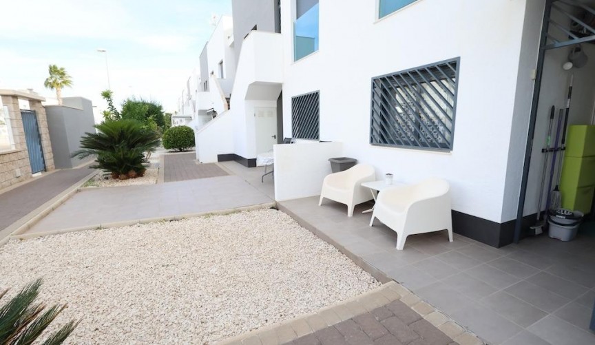 Återförsäljning - Bungalow -
Orihuela Costa - Costa Blanca