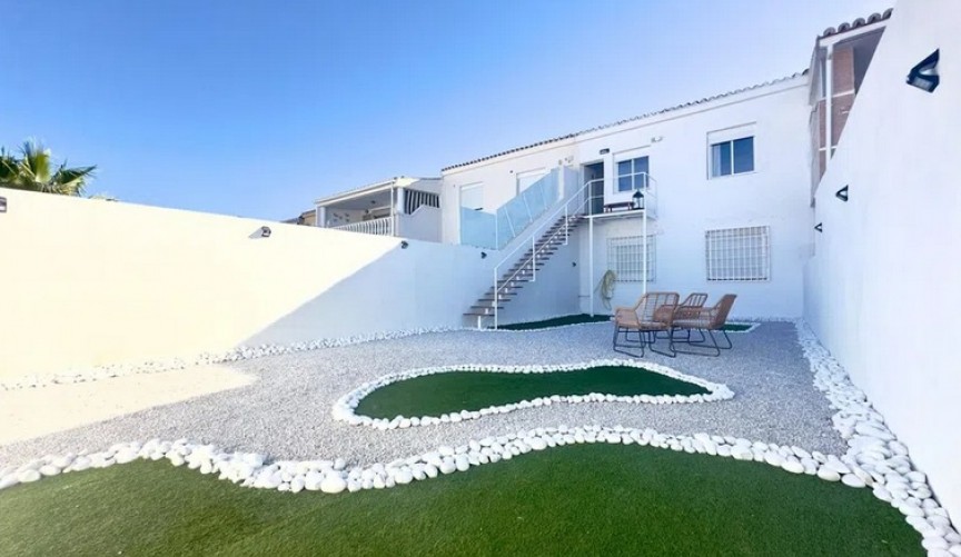 Återförsäljning - Bungalow -
Orihuela Costa - Costa Blanca