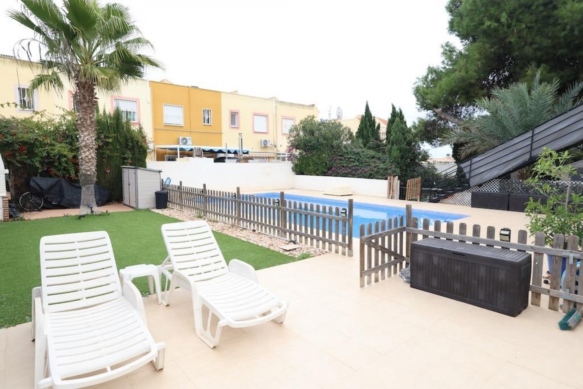 Återförsäljning - Bungalow -
Orihuela Costa - Costa Blanca