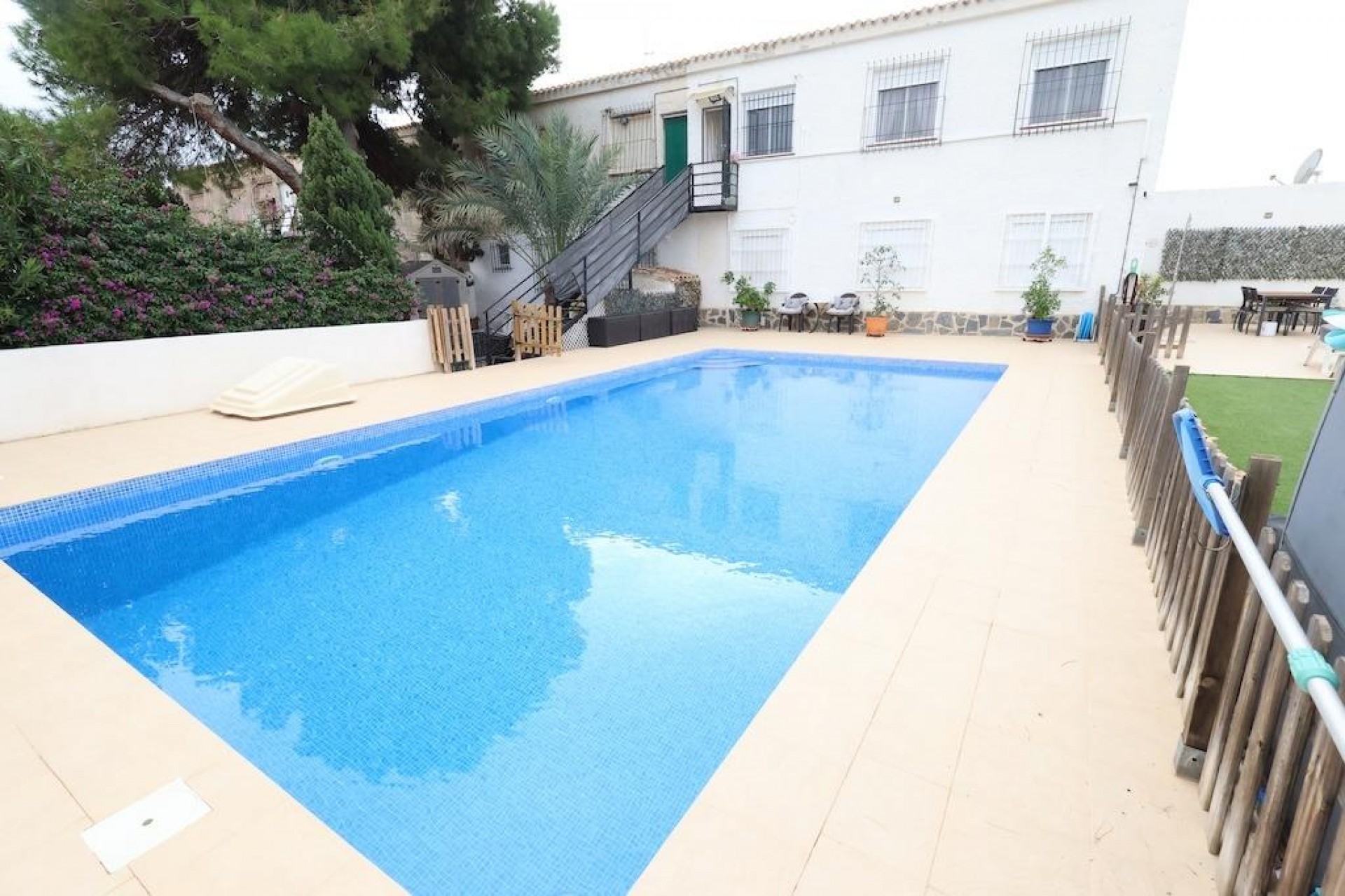 Återförsäljning - Bungalow -
Orihuela Costa - Costa Blanca