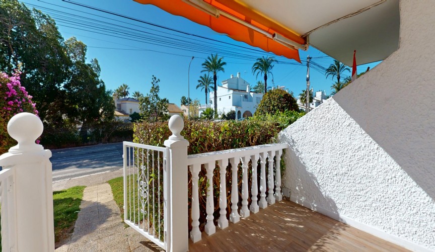 Återförsäljning - Bungalow -
Orihuela Costa - Costa Blanca
