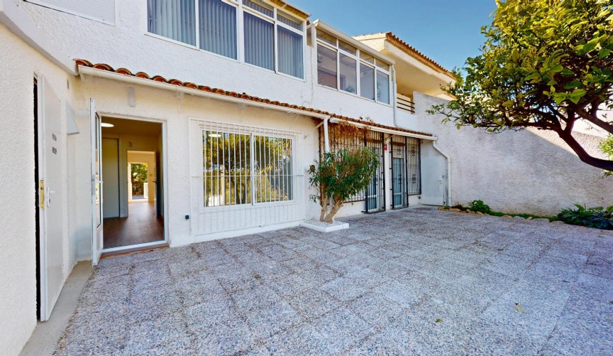 Återförsäljning - Bungalow -
Orihuela Costa - Costa Blanca