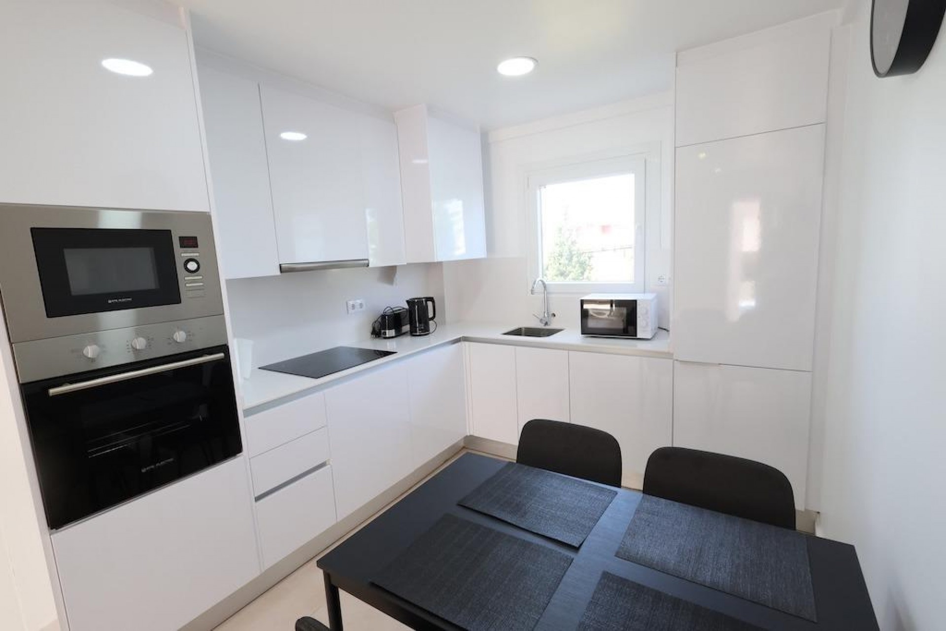 Återförsäljning - Bungalow -
Orihuela Costa - Costa Blanca