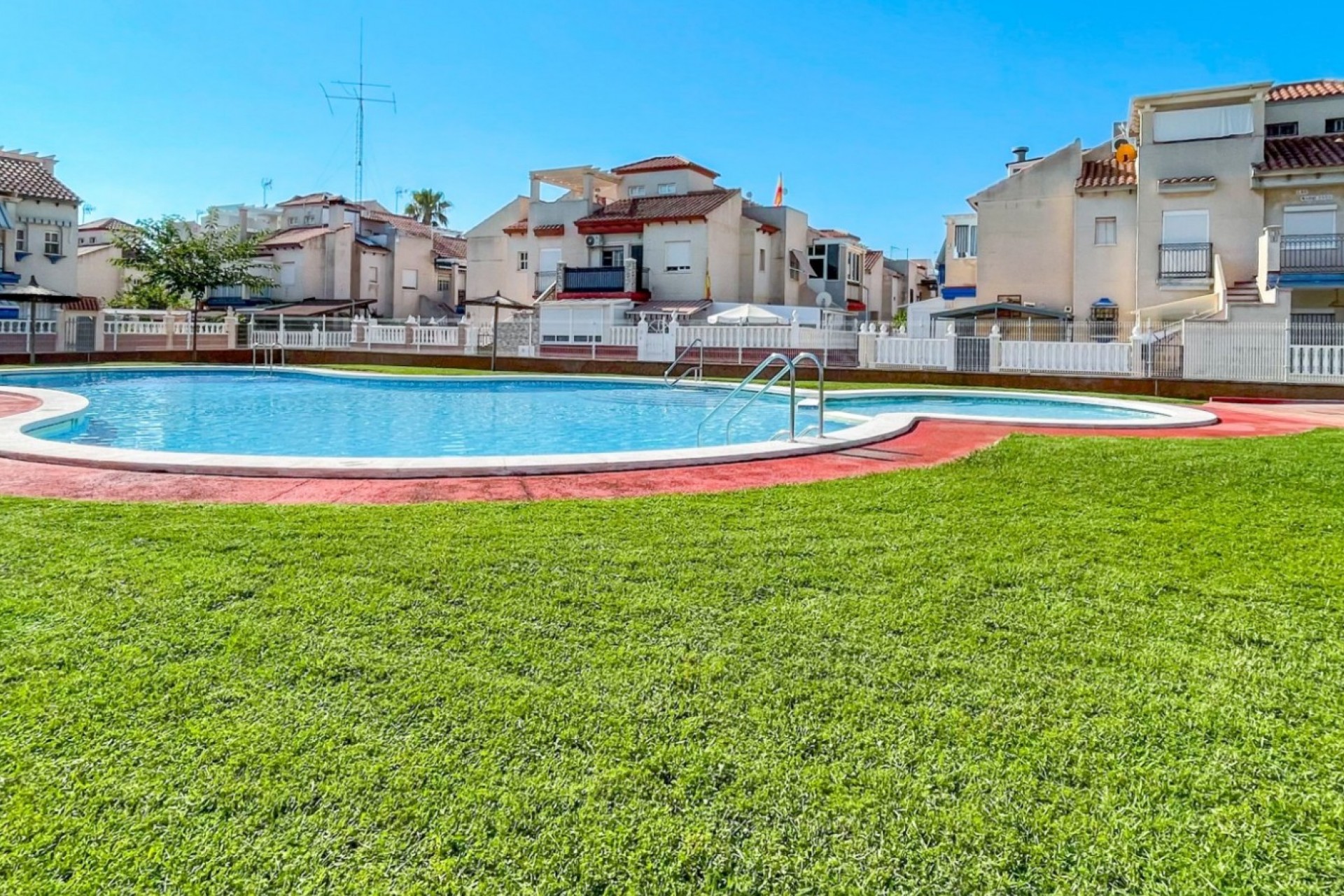 Återförsäljning - Bungalow -
Orihuela Costa - Costa Blanca