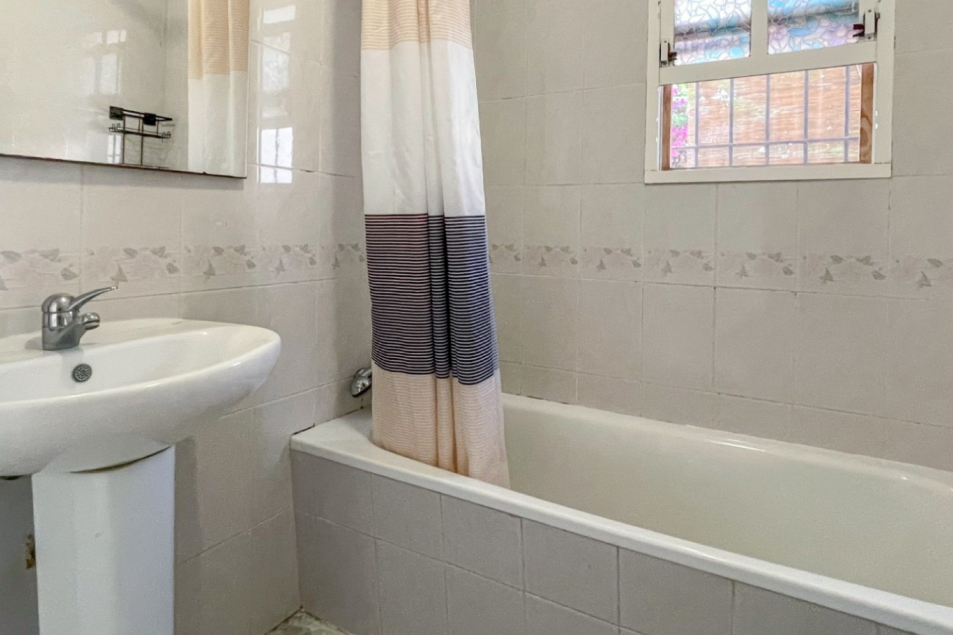Återförsäljning - Bungalow -
Orihuela Costa - Costa Blanca
