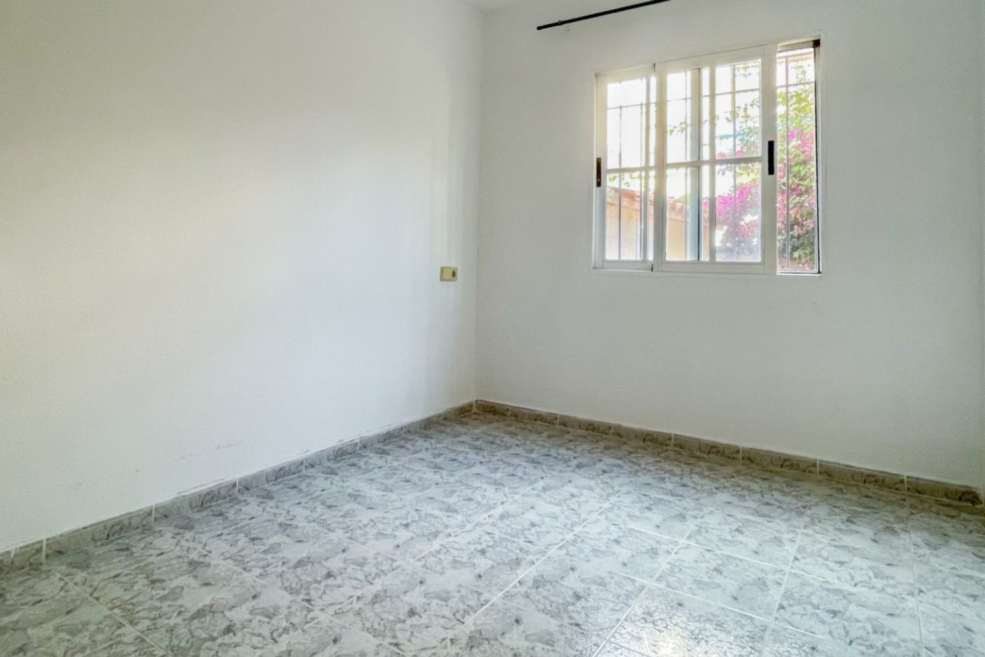Återförsäljning - Bungalow -
Orihuela Costa - Costa Blanca