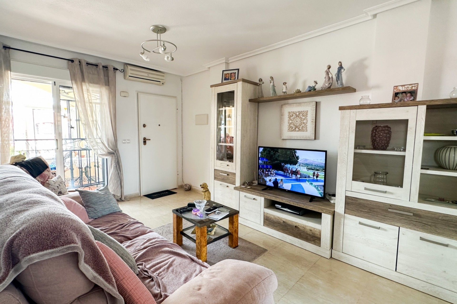 Återförsäljning - Bungalow -
Orihuela Costa - Costa Blanca