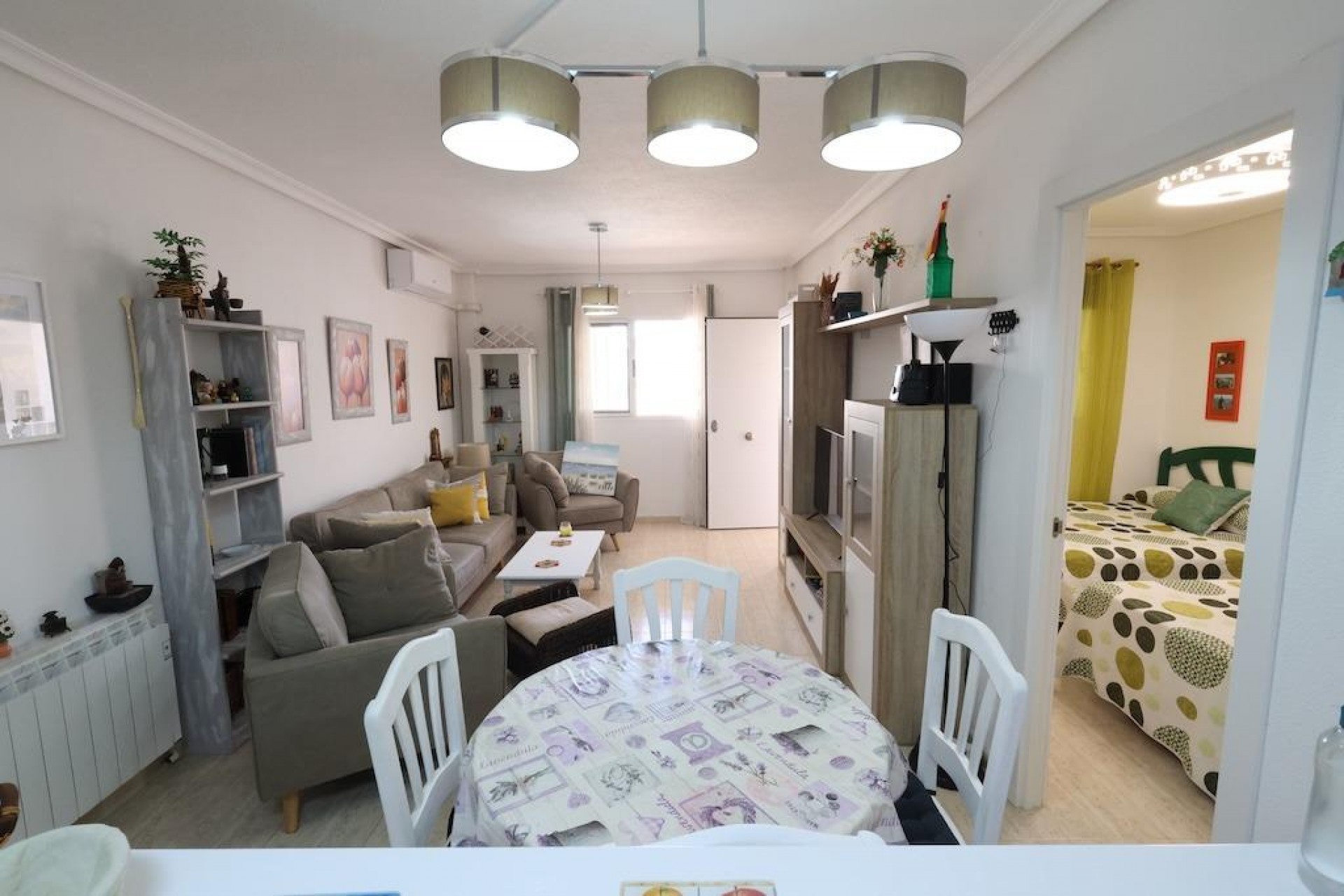 Återförsäljning - Bungalow -
Orihuela Costa - Costa Blanca