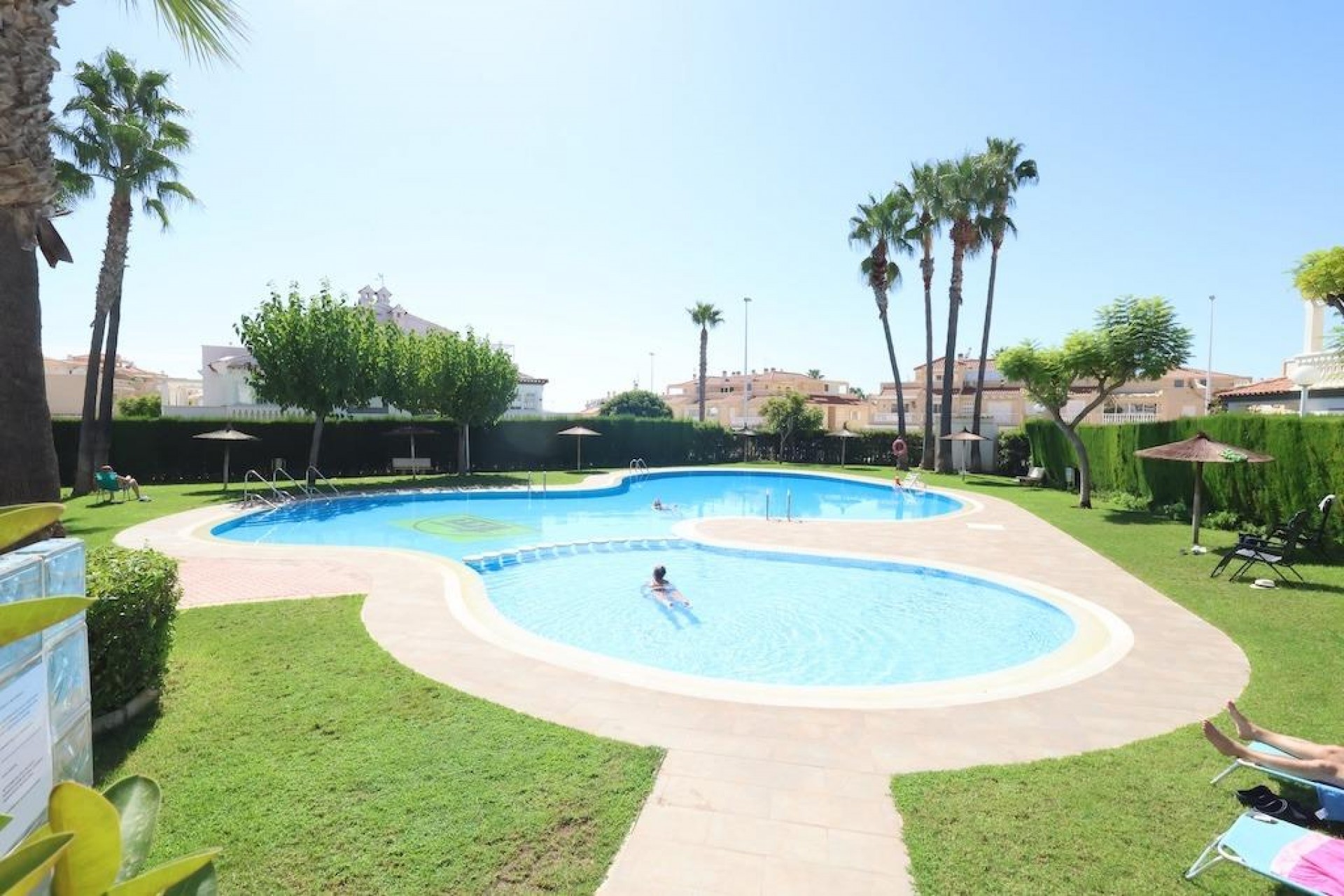 Återförsäljning - Bungalow -
Orihuela Costa - Costa Blanca