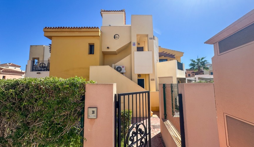 Återförsäljning - Bungalow -
Orihuela Costa - Costa Blanca
