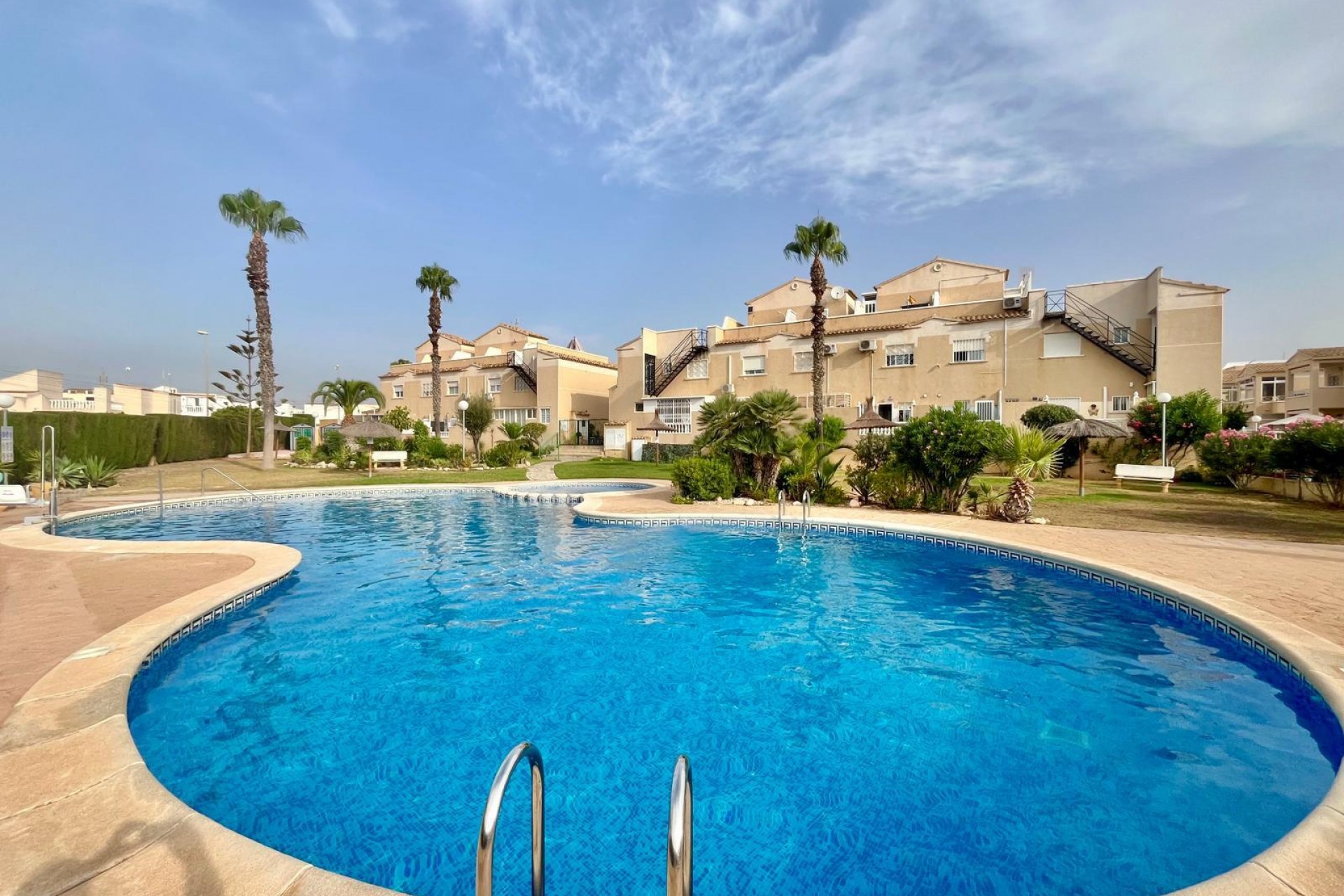 Återförsäljning - Bungalow -
Orihuela Costa - La Chismosa