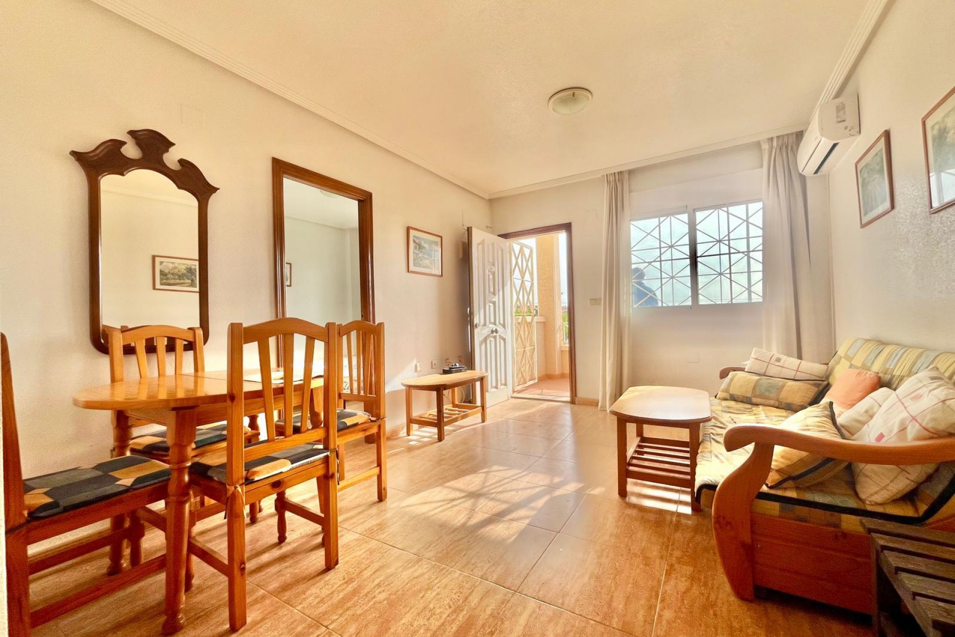Återförsäljning - Bungalow -
Orihuela Costa - La Chismosa