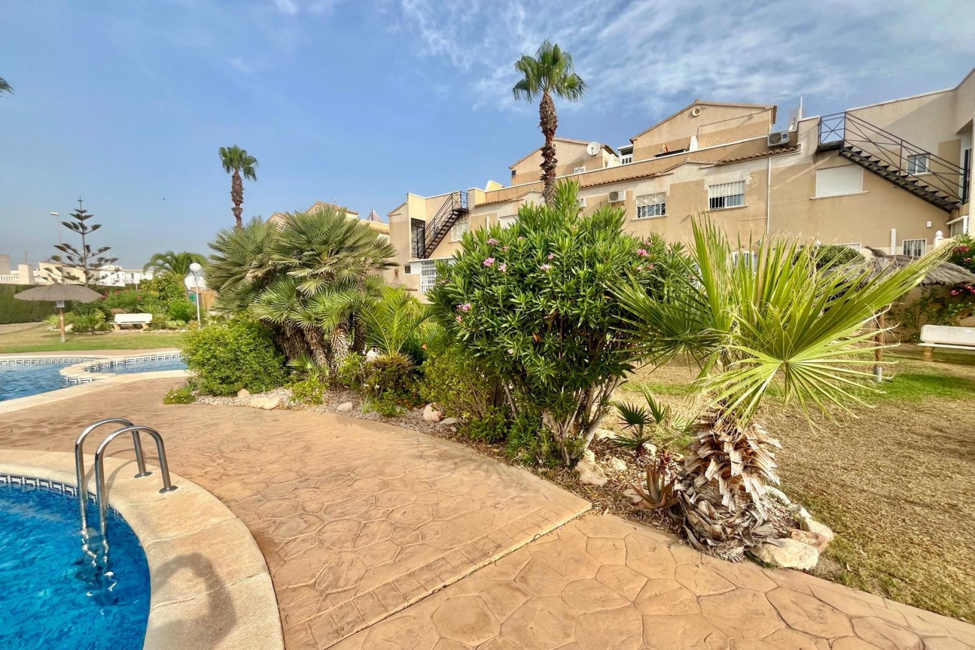 Återförsäljning - Bungalow -
Orihuela Costa - La Chismosa