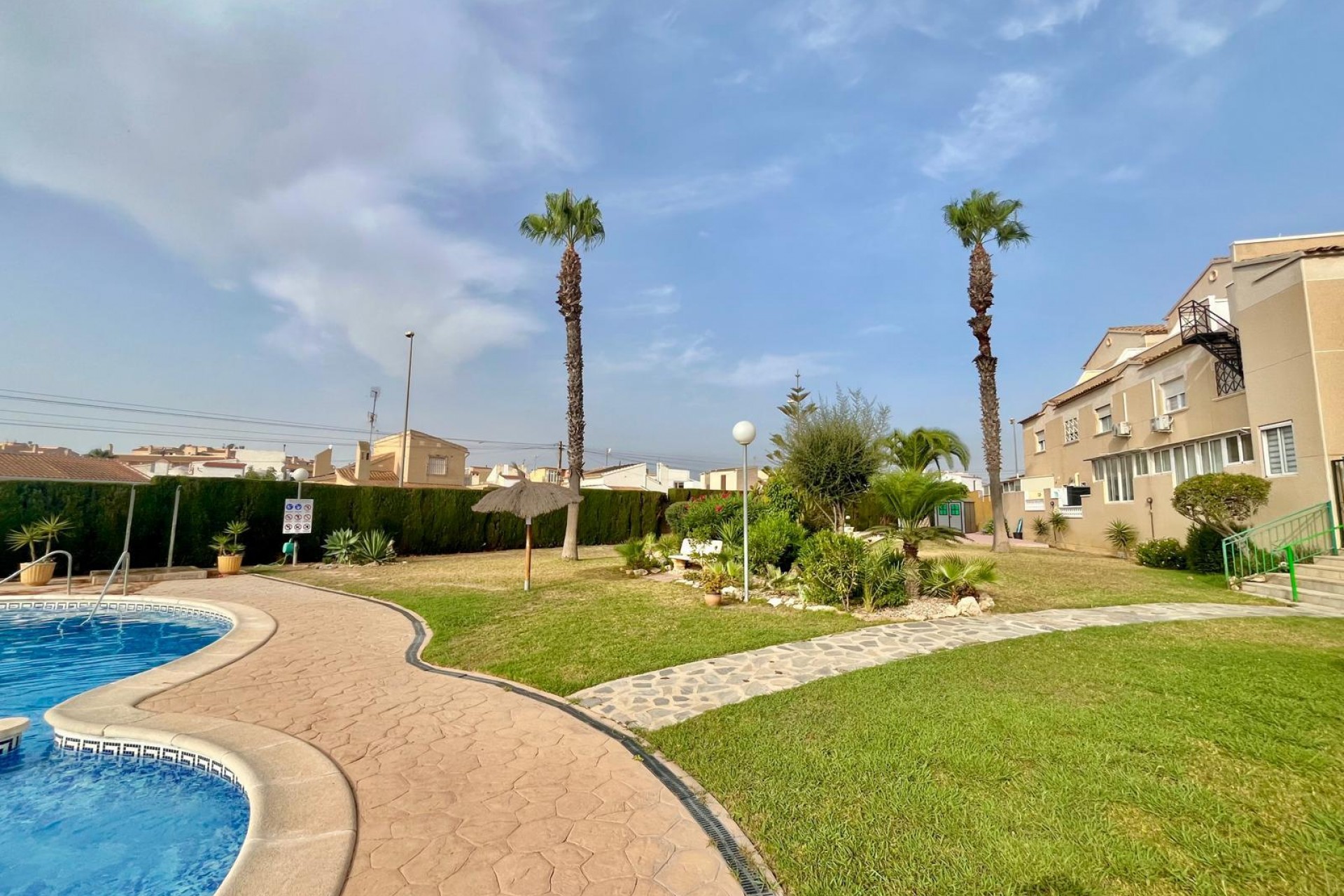 Återförsäljning - Bungalow -
Orihuela Costa - La Chismosa